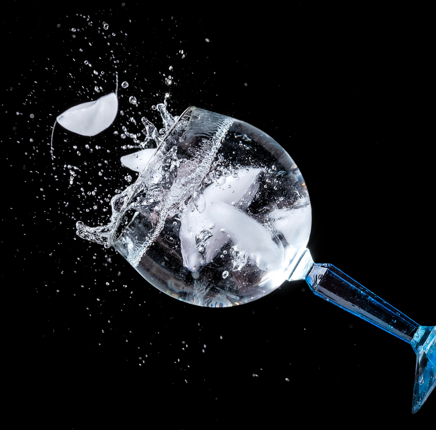 splash copa di gin verso destra